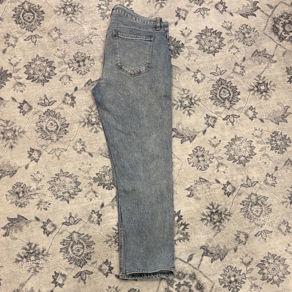 Old Navy Light Blue Boyfriend Jeans - Picture 4 of 4
